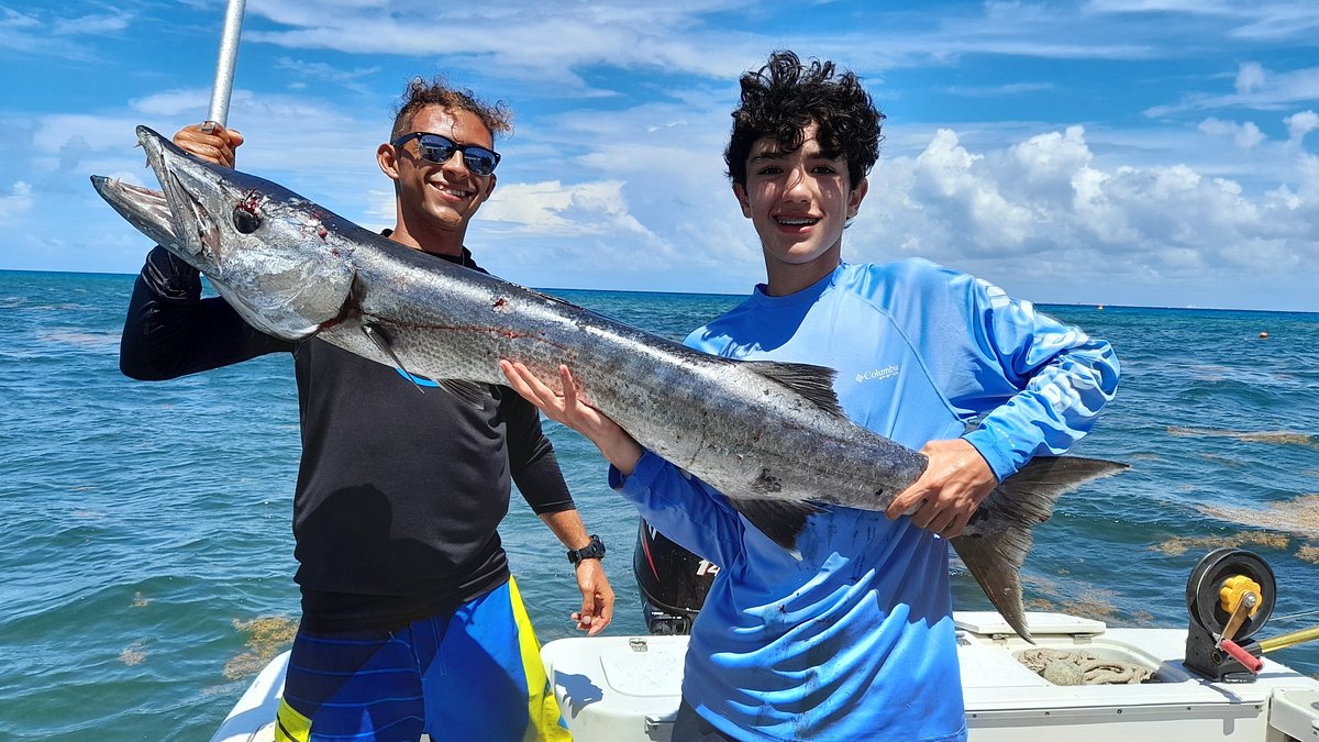trolling fishing in playa del carmen, private fishing charter , fishing tours playa del carmen
